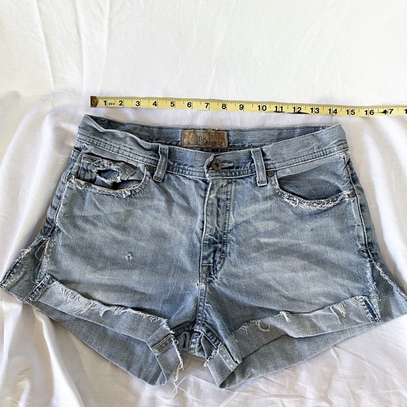 Reworked “vintage” BKE cutoff denim shorts - Picture 11 of 16